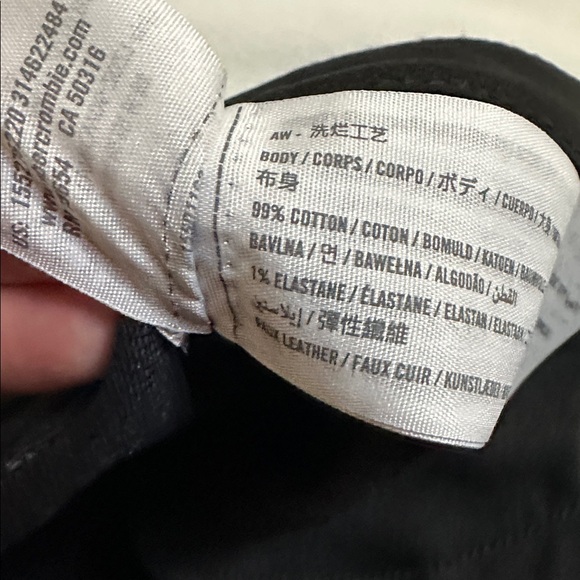 Abercrombie & Fitch Curve Love High Rise ‘90s Relaxed Jean Size 29 - Picture 7 of 12